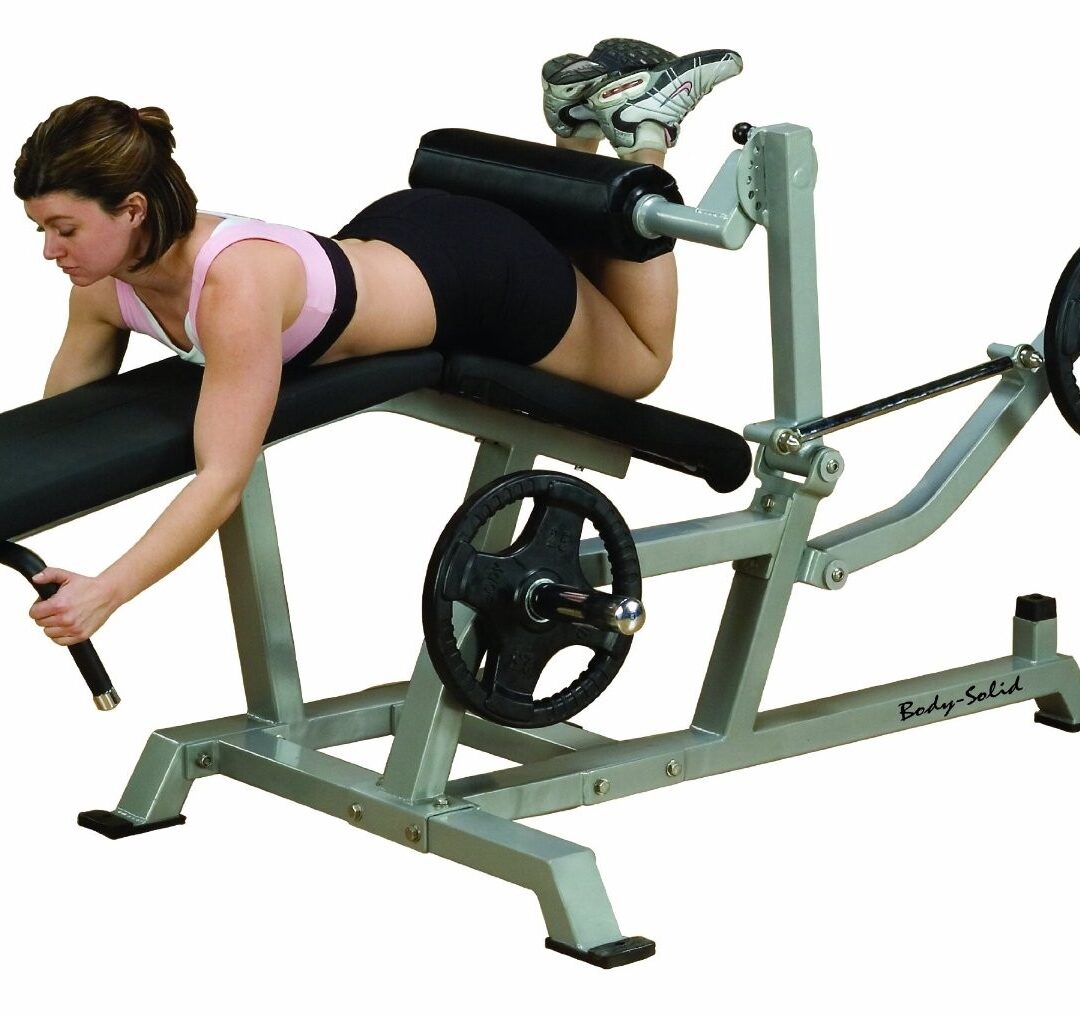 APARATO CURL Y FEMORAL CON APALANCAMIENTO